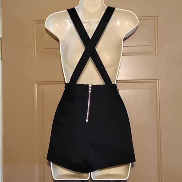 DIVIDED BLACK SHORTS OVERALLS-SIZE 2-LIKE NEW - Picture 3 of 4